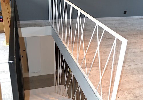 Innowacyjne białe schody - Schody, styl minimalistyczny - zdjęcie od SCHODY JURREX