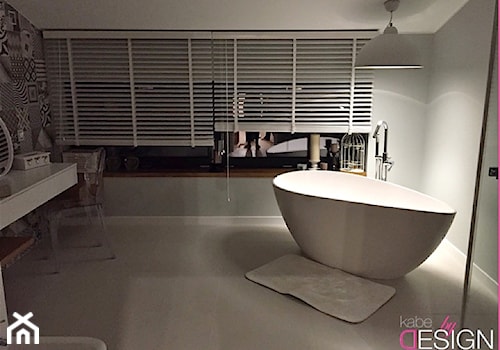 Projekt Września - Średnia jako pokój kąpielowy łazienka - zdjęcie od kabeDesign kasia białobłocka