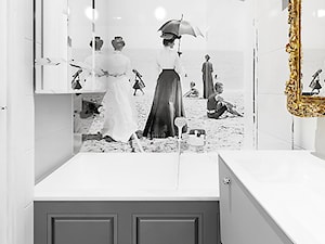 projekt 4 - Mała na poddaszu bez okna z lustrem łazienka, styl nowoczesny - zdjęcie od Pracownia projektowania wnęrz Loci