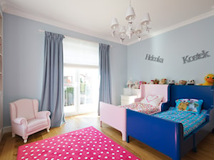 DOM W WILANOWIE - Średni niebieski pokój dziecka dla dziecka dla chłopca dla dziewczynki dla rodzeństwa - zdjęcie od 3deko