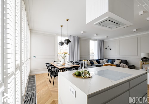 Mieszkanie Mokotów - Średni biały salon z kuchnią z jadalnią, styl glamour - zdjęcie od 3deko