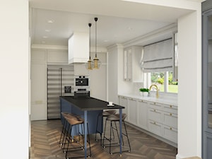 Dom w Michałowicach styl amerykański - Duża z salonem biała z zabudowaną lodówką kuchnia w kształcie litery u z oknem, styl glamour - zdjęcie od 3deko