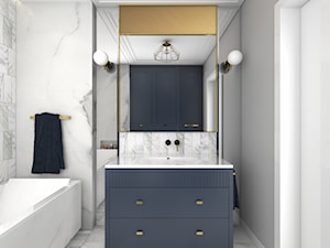 MIESZKANIE W NOWOJORSKIM KLIMACIE - Średnia bez okna z lustrem z marmurową podłogą z punktowym oświetleniem łazienka, styl glamour - zdjęcie od 3deko