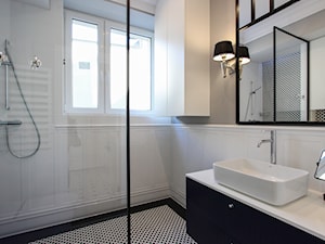 MIESZKANIE KRAKÓW - Średnia łazienka z oknem, styl glamour - zdjęcie od 3deko