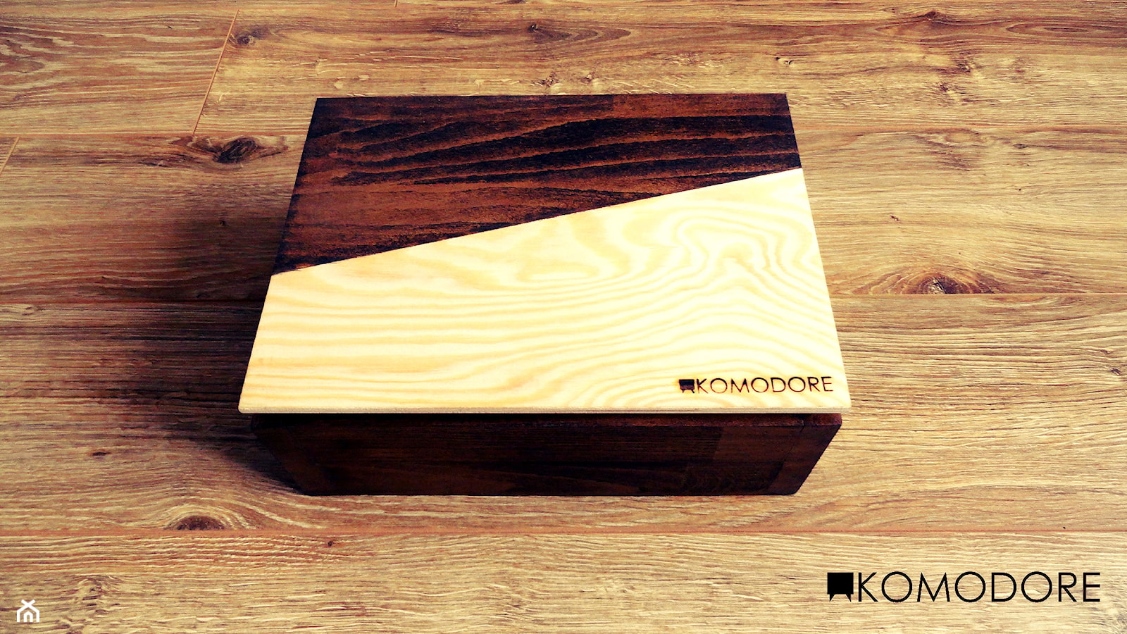 Kombox- Eleganckie drewniane pudełko z przegródkami - zdjęcie od Komodore - Homebook