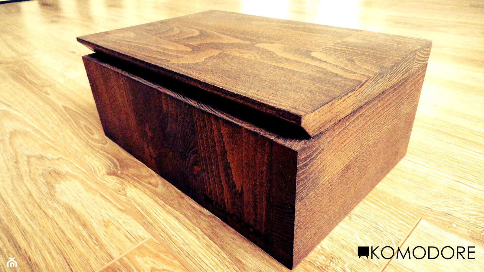 Kombox- Eleganckie drewniane pudełko z przegródkami - zdjęcie od Komodore - Homebook