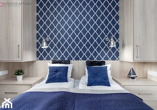 Brabank IV - Mała niebieska sypialnia, styl nowoczesny - zdjęcie od INTERIOR AFFAIRS