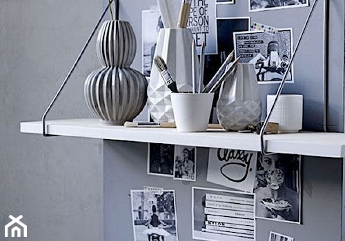 Małe szare biuro, styl skandynawski - zdjęcie od karola