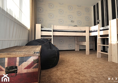 Pokój marynistyczny - Średni biały czarny niebieski pokój dziecka dla dziecka dla chłopca dla rodzeństwa, styl skandynawski - zdjęcie od MAKAO home