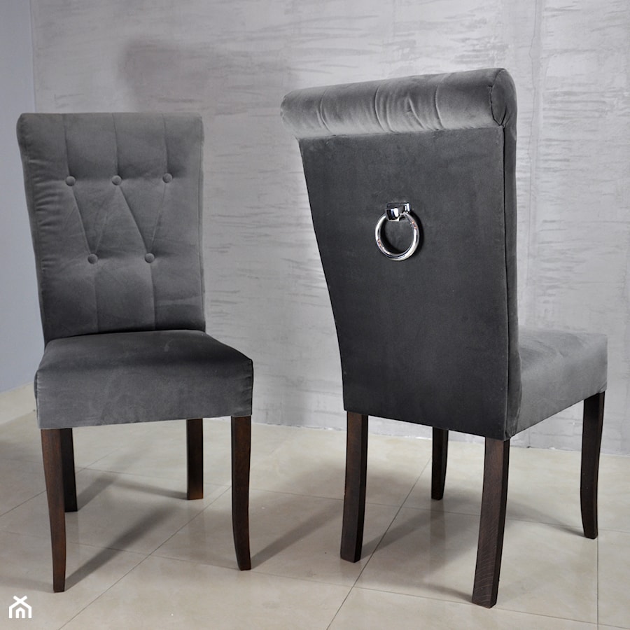 Krzesło tapicerowane z kołatką - zdjęcie od Houseform- meble i wyposażenie wnętrz