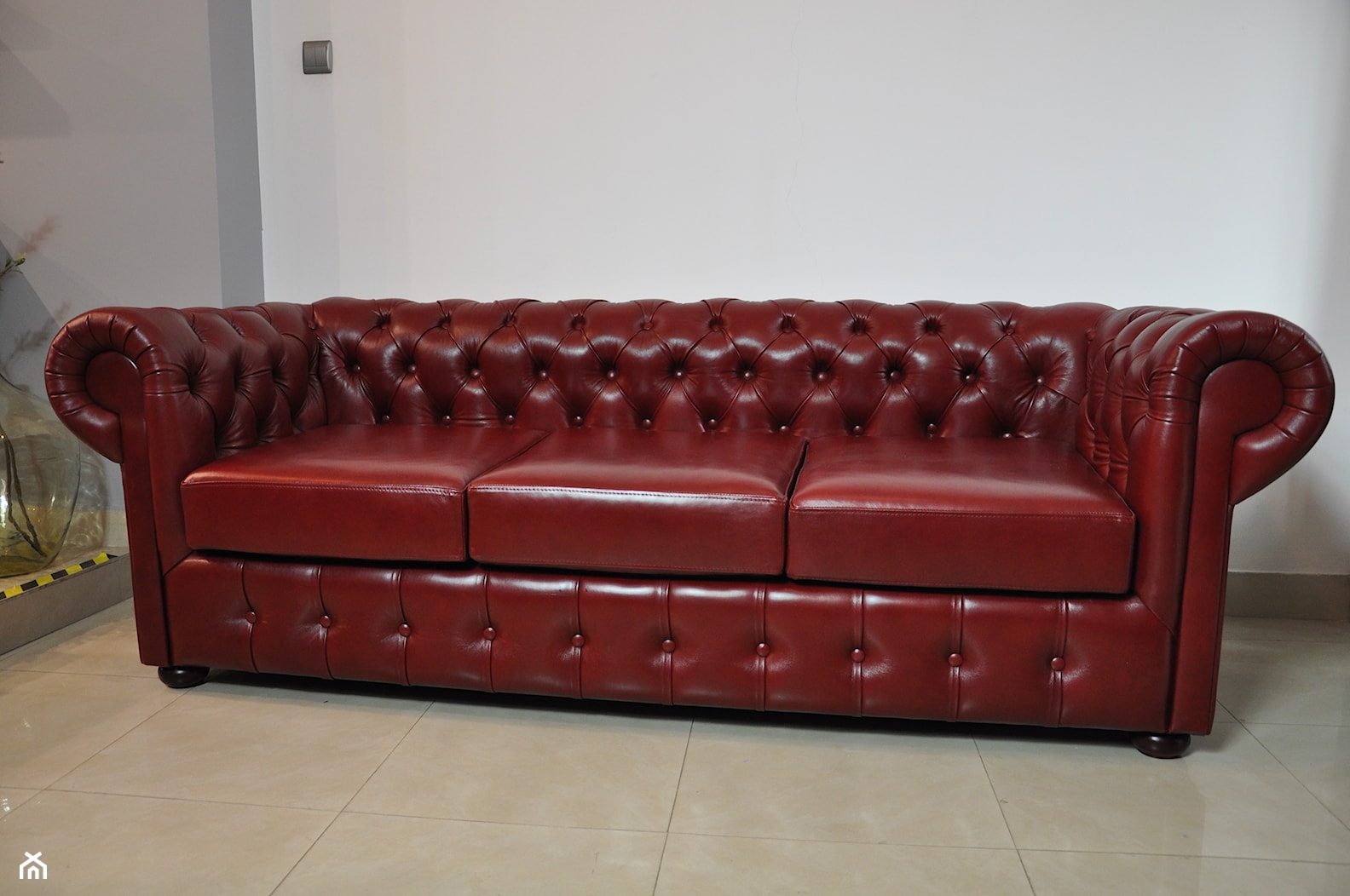 Sofa skórzana chesterfield - zdjęcie od Houseform- meble i wyposażenie wnętrz - Homebook