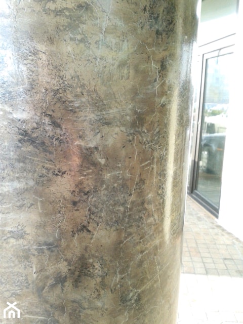 Marmoryzacja kolumn, efekt spękań - zdjęcie od jarosławdekor - Homebook
