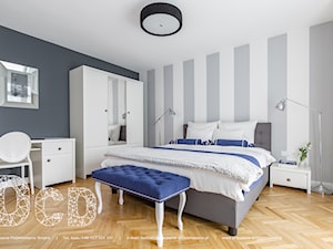 Mieszkanie Warszawa Centrum - Duża biała szara z biurkiem sypialnia, styl tradycyjny - zdjęcie od Pracownia Projektowania | Daria Ciuńczyk-Duda