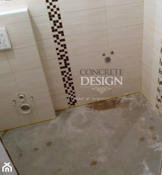 Podłoga łazienkowa wykonana z mikrocementu - Łazienka, styl industrialny - zdjęcie od Concrete Design
