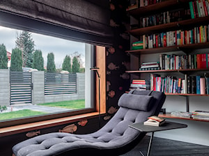 Eleganckie miejsce do czytania w gabinecie - zdjęcie od Viva Design Rzeszów