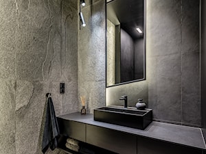 Niepowtarzalna łazienka z ciemnym fornirem kamiennym - zdjęcie od Viva Design Rzeszów