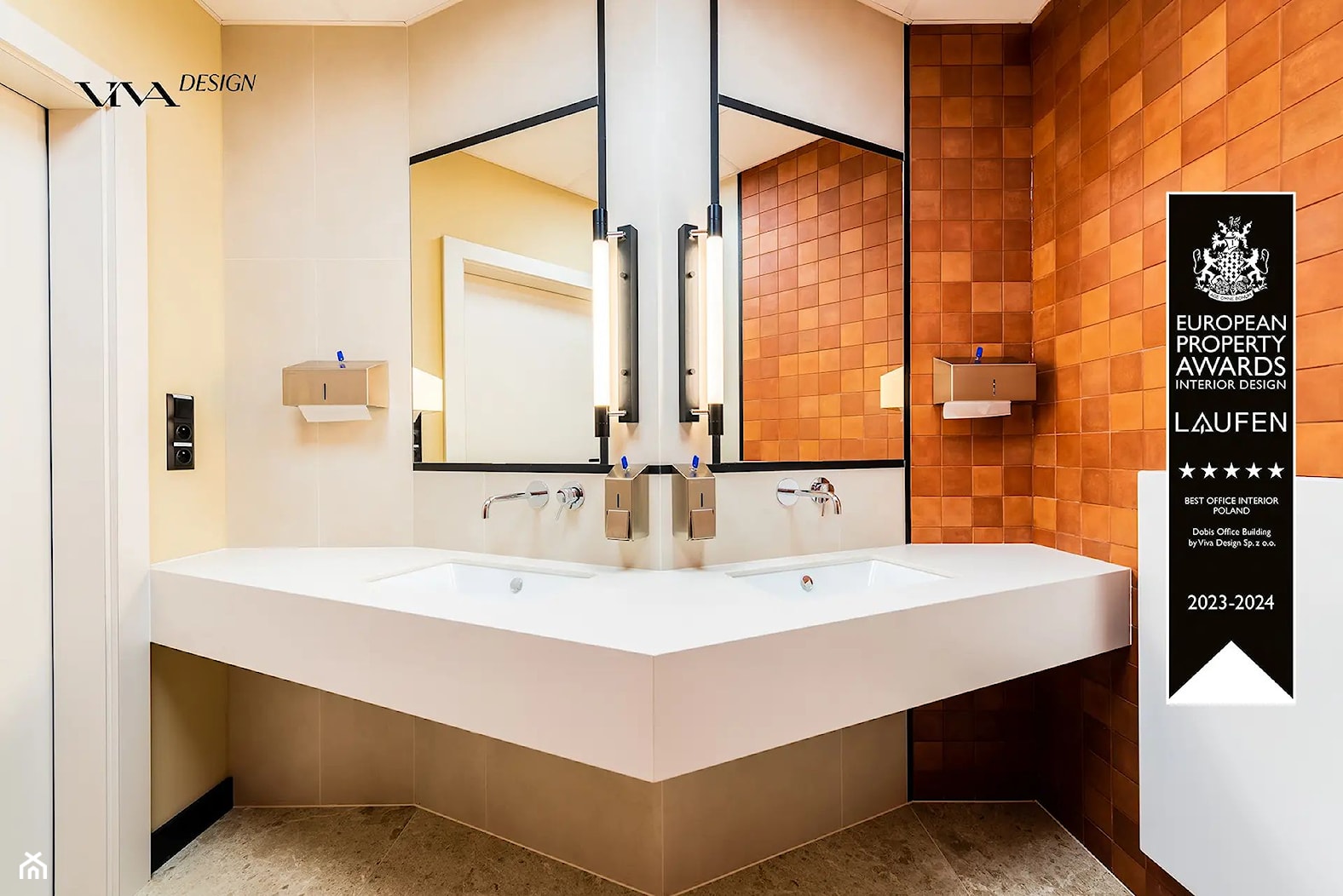 Innowacyjna łazienka z ceglanymi kafelkami - zdjęcie od Viva Design Rzeszów - Homebook