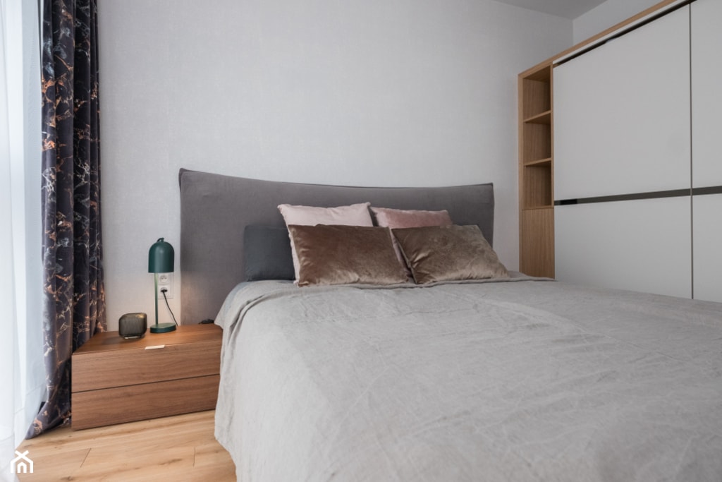 Zdjęcie sypialni z widokiem na łóżko - zdjęcie od Viva Design Rzeszów - Homebook