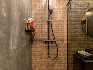 Kabina prysznicowa w ciemnych odcieniach - zdjęcie od Viva Design Rzeszów