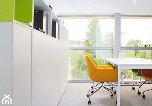 Biuro Kolektyw - Średnie białe biuro, styl nowoczesny - zdjęcie od Pracownia ARD