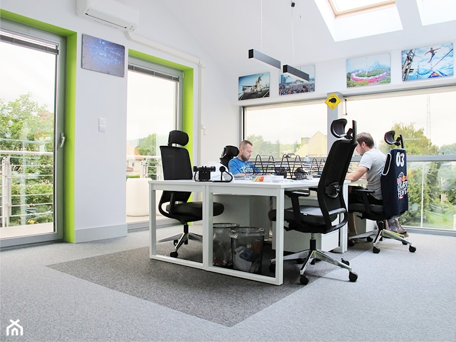 Biuro Kolektyw - Średnie białe biuro, styl nowoczesny - zdjęcie od Pracownia ARD