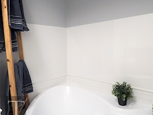 Łazienka w przedwojennej kamienicy - zdjęcie od Trykowska Studio