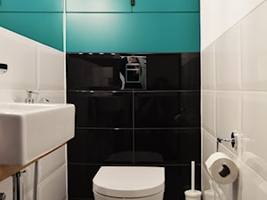 Mieszkanie/Warszawa/90 m2 - Mała z lustrem łazienka, styl nowoczesny - zdjęcie od Schemat