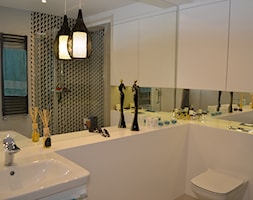 łazienki K - Średnia bez okna z punktowym oświetleniem łazienka, styl skandynawski - zdjęcie od HSHmg - Homebook