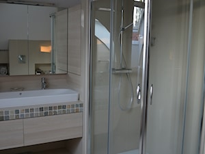 łazienka E - Łazienka, styl nowoczesny - zdjęcie od HSHmg