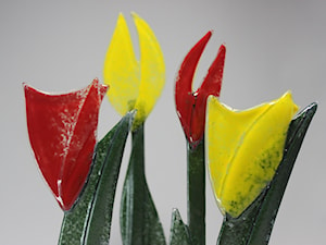 szklane kwiaty, tulipany - zdjęcie od Cascara emil-kopczynski