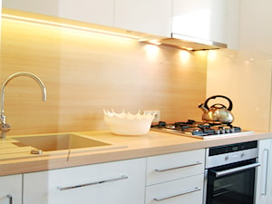 Kuchnia w kolorach bieli - zdjęcie od Monika Kowalczyk Home Design