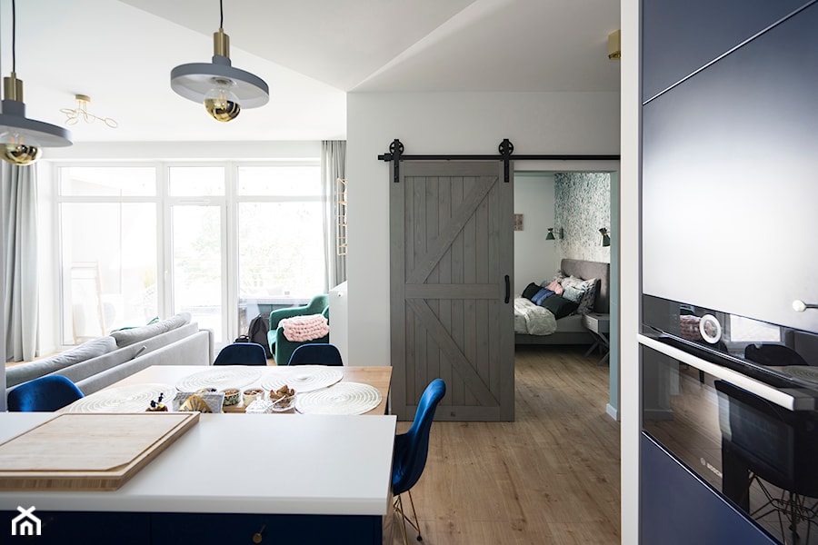 Drzwi przesuwne w kobiecym mieszkaniu - Kuchnia, styl nowoczesny - zdjęcie od Drzwi Przesuwne i Systemy Przesuwne RENO