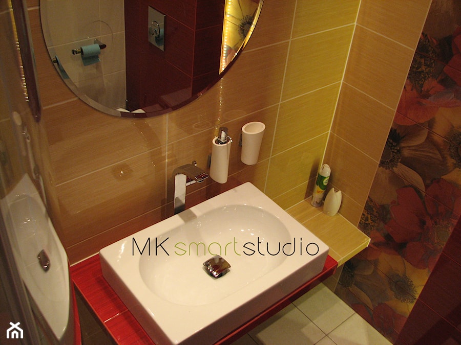 Od projektu do realizacji łazienki w kolorze intensywnej czerwieni - Łazienka, styl nowoczesny - zdjęcie od MKsmartstudio