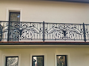 balustrada zewnętrzna kuta klasyczna - zdjęcie od Heavy Art