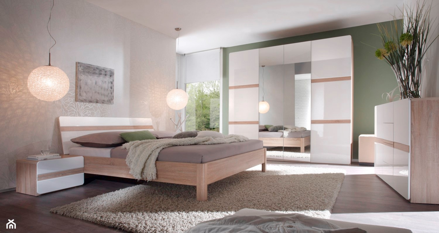 Sypialnia SELENE - białe meble z delikatnym dekorem drewna - zdjęcie od Meble88.pl - Homebook