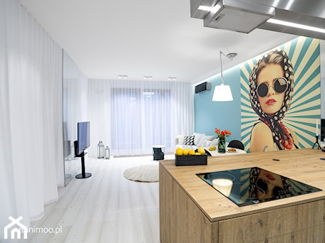 Aranżacje wnętrz - Salon: Apartament w Browarze Lubicz w Krakowie - Średni biały niebieski salon, styl minimalistyczny - MINIMOO Architektura Wnętrz. Przeglądaj, dodawaj i zapisuj najlepsze zdjęcia, pomysły i inspiracje designerskie. W bazie mamy już prawie milion fotografii!