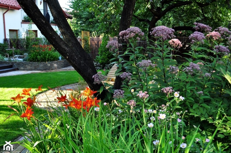ogród z placykiem - zdjęcie od Zielona Przystań - Homebook