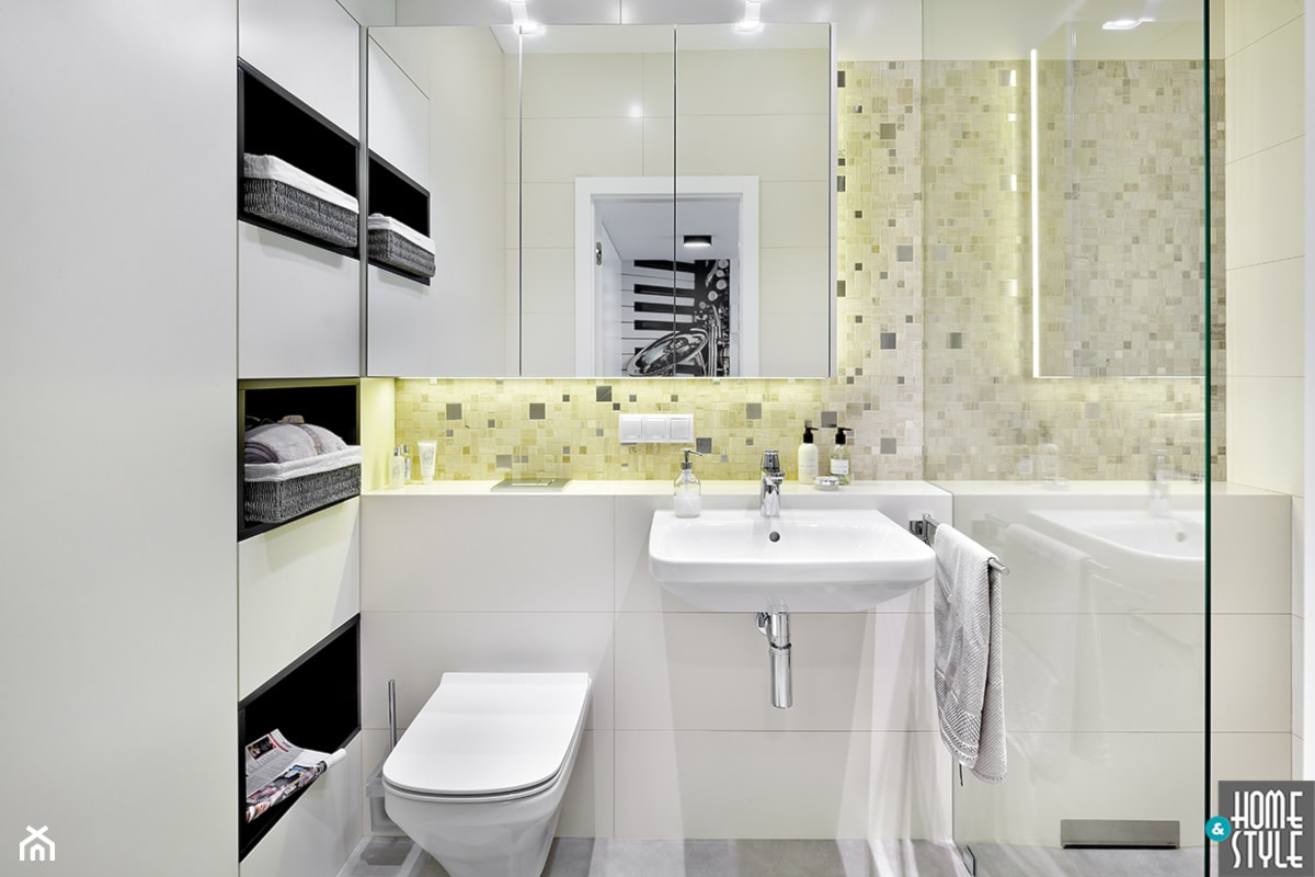 REALIZACJA mieszkania w stonowanych kolorach z żółtym dodatkiem - Mała bez okna łazienka, styl nowoczesny - zdjęcie od HOME & STYLE Katarzyna Rohde - Homebook