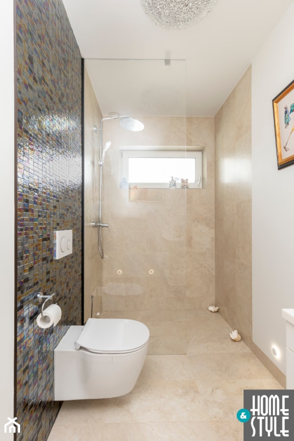Łazienka z prysznicem typu walk in - zdjęcie od HOME & STYLE Katarzyna Rohde