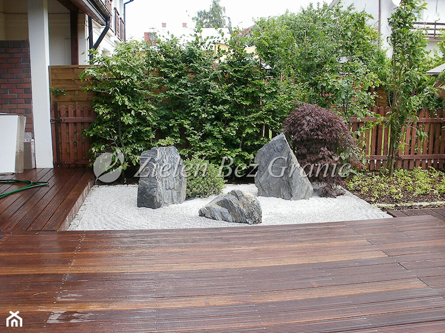 Kompozycja inspirowana stylem ogrodów japońskich - zdjęcie od Zieleń Bez Granic Hanna Irek