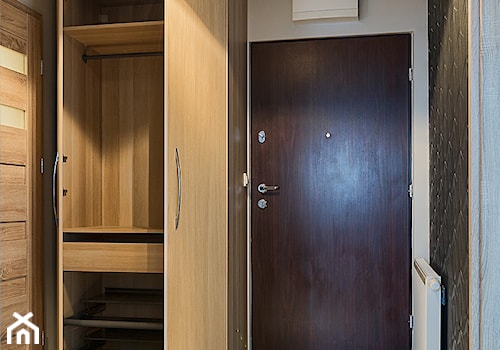 mieszkanie pod wynajem - Średni szary hol / przedpokój, styl minimalistyczny - zdjęcie od Vitrum System