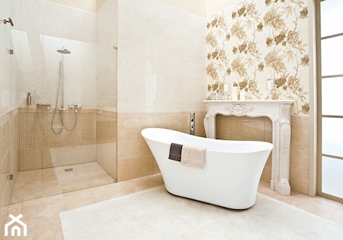 inspiration-inspiro - Średnia jako pokój kąpielowy łazienka z oknem, styl tradycyjny - zdjęcie od Ceramika Paradyż