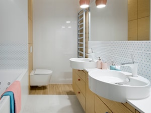 Wilanów - 100m2 REALIZACJA - Średnia bez okna z lustrem z dwoma umywalkami z punktowym oświetleniem łazienka, styl skandynawski - zdjęcie od TutajConcept