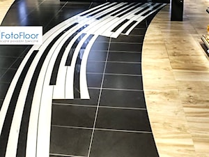 Podłoga 3D - pianino na lotnisku - zdjęcie od FotoFloor