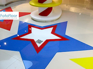 Posadzka dekoracyjna - gwiazdy na lotnisku - zdjęcie od FotoFloor