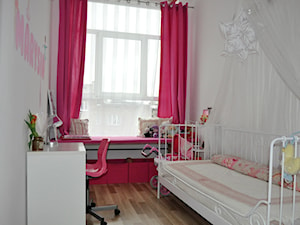 RODZINNY LOFT - Mały szary pokój dziecka dla dziecka dla nastolatka dla dziewczynki, styl tradycyjny - zdjęcie od Design Factory Studio Projektowe