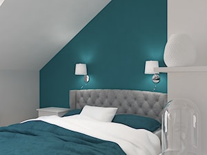 Dom jednorodzinny na Rataja - Mała biała niebieska sypialnia na poddaszu, styl skandynawski - zdjęcie od Design Factory Studio Projektowe