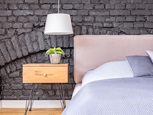 Poddasze w Kamienicy - Mała czarna szara sypialnia, styl skandynawski - zdjęcie od Design Factory Studio Projektowe