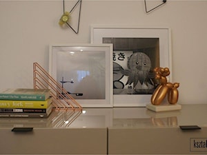Mieszkanie na Ruczaju - Biały salon, styl skandynawski - zdjęcie od KSZTAŁTY