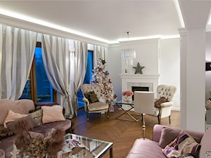 Wnętrze Modern Glamour - Średni biały salon z jadalnią, styl glamour - zdjęcie od Atelier Architektury